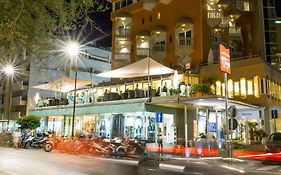 City Hotel